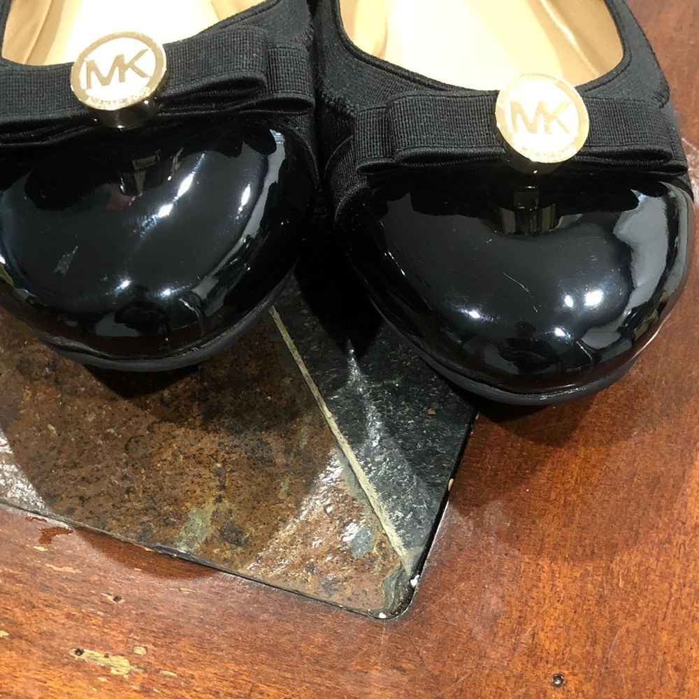 Michael Kors Fulton Ballet Flats Black Sz 10 leather and patent leather Bow&Logo - Picture 10 of 16